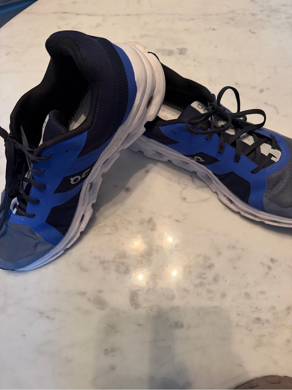 Mens On Running Men’s Blue and Black Performance Running Shoes us size 11.5 worn